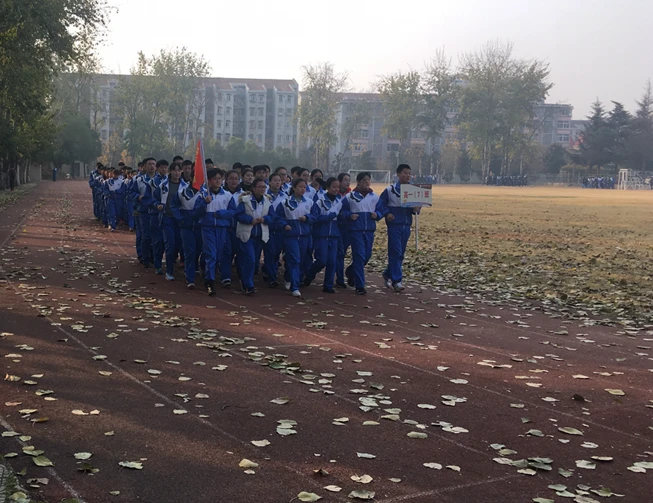 如何在比赛中发现和发展球员潜力_2
